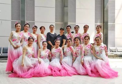 秋染中國賞西安丨白鹿原影視城中秋名家薈萃，好戲連臺話家風